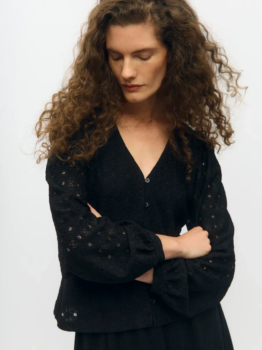 OBJLAILA L/S V-NECK TOP BLACK